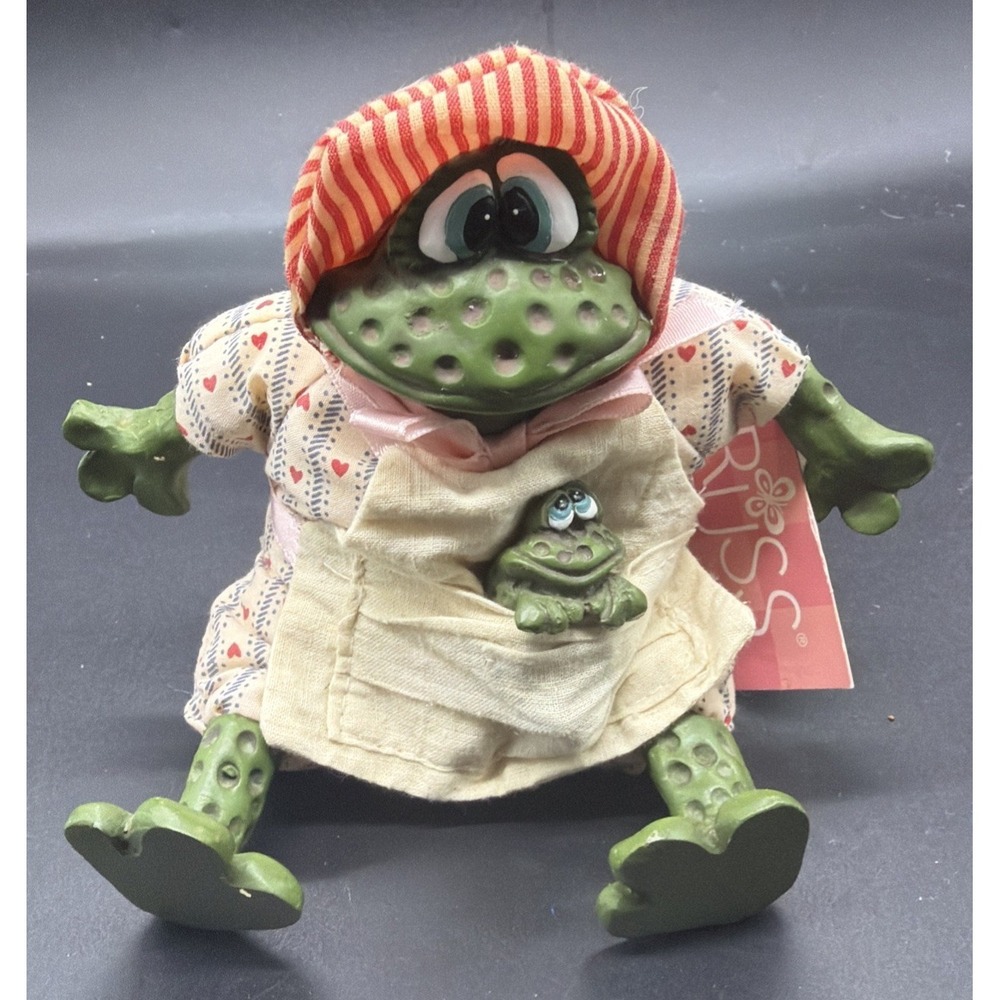 Vintage Russ Berrie Country Folks Frogs Freida Mom and Baby Frog Kathleen Kelly